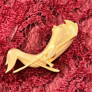 Anne Klein Anthropomorphic Fish in Lounge